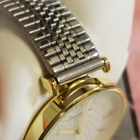 London Fog Wembley Two Tone Bracelet Watch New in Original Box with Tags - Picture 14 of 16